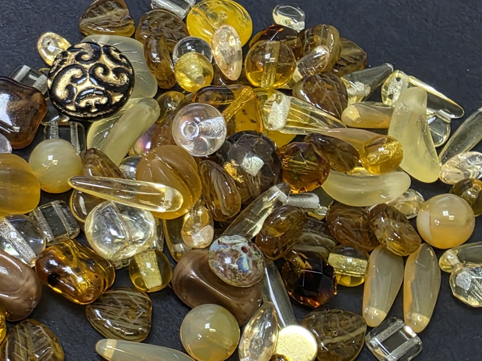 Мікс намистин Preciosa 50 грам Topaz 1