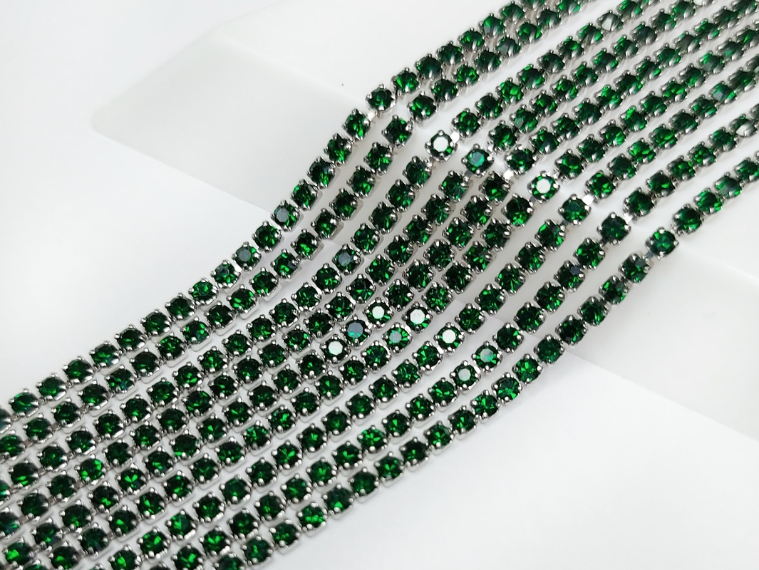 Стразовий ланцюг Мікро 1,5мм ss4, основа сталь, колір Emerald