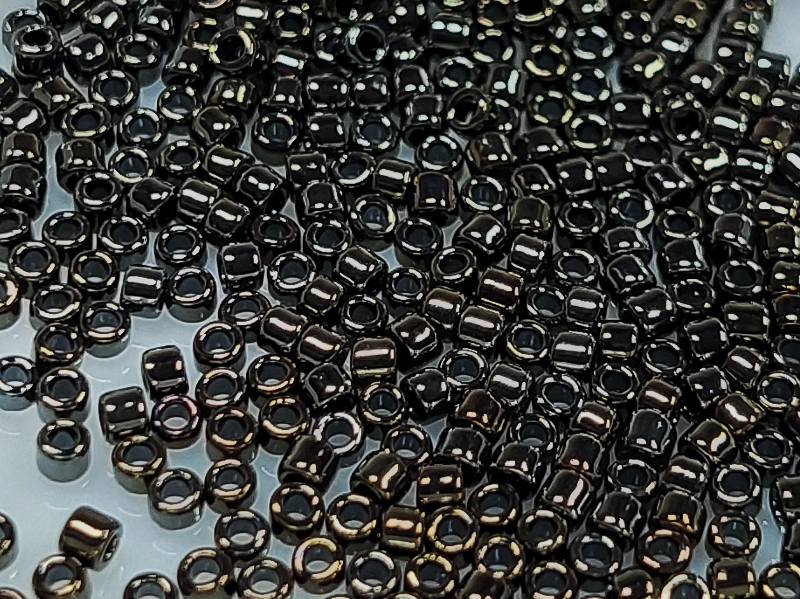 5г Бісер TOHO 15/0 Metallic Brown TR-15-83