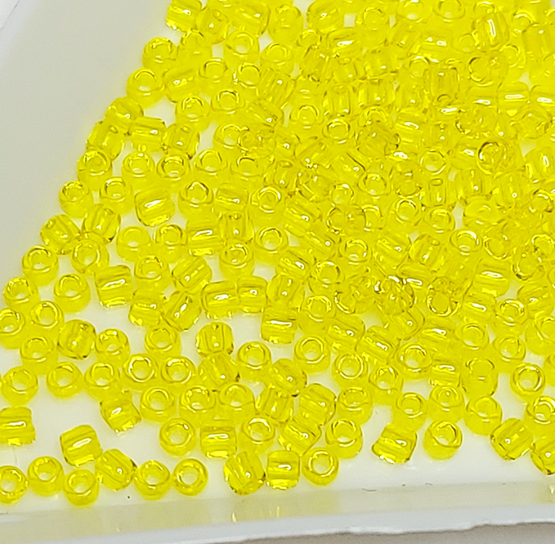 Бісер 5г TOHO Round 11/0 Transparent Lemon TR-11-12