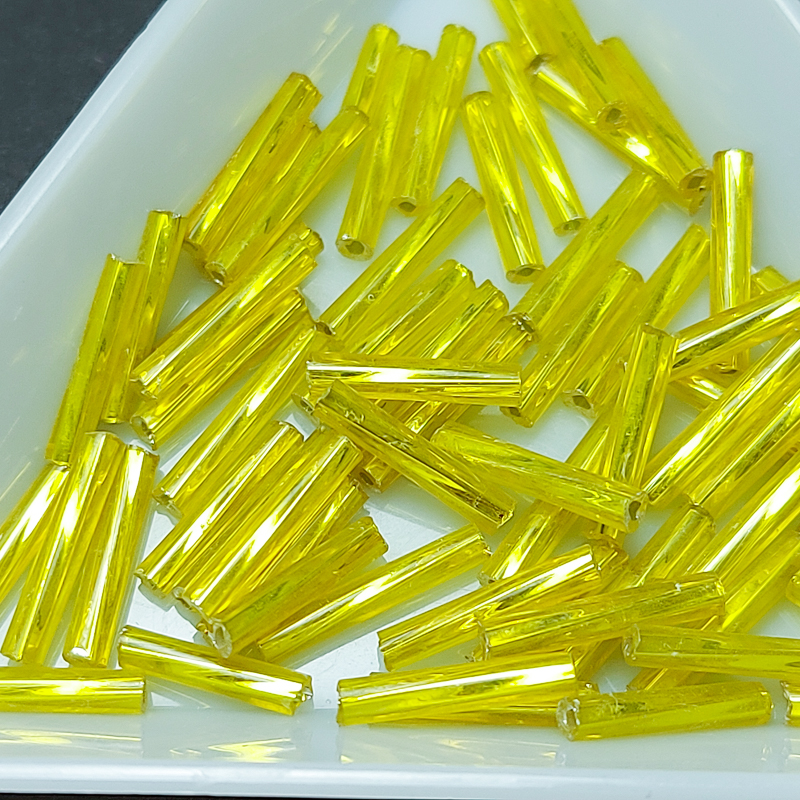 Стеклярус кручений 12mm, срібна середина, колір лимонний жовтий, №35