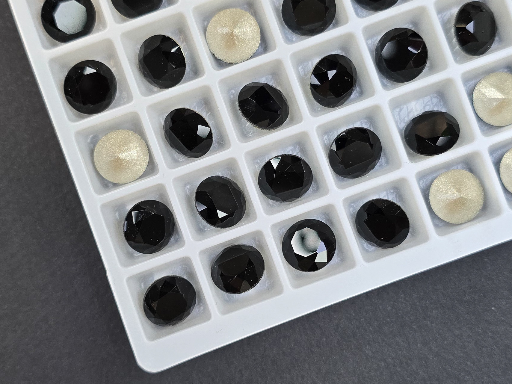 Кристал Скло 10мм К9 Колір Black