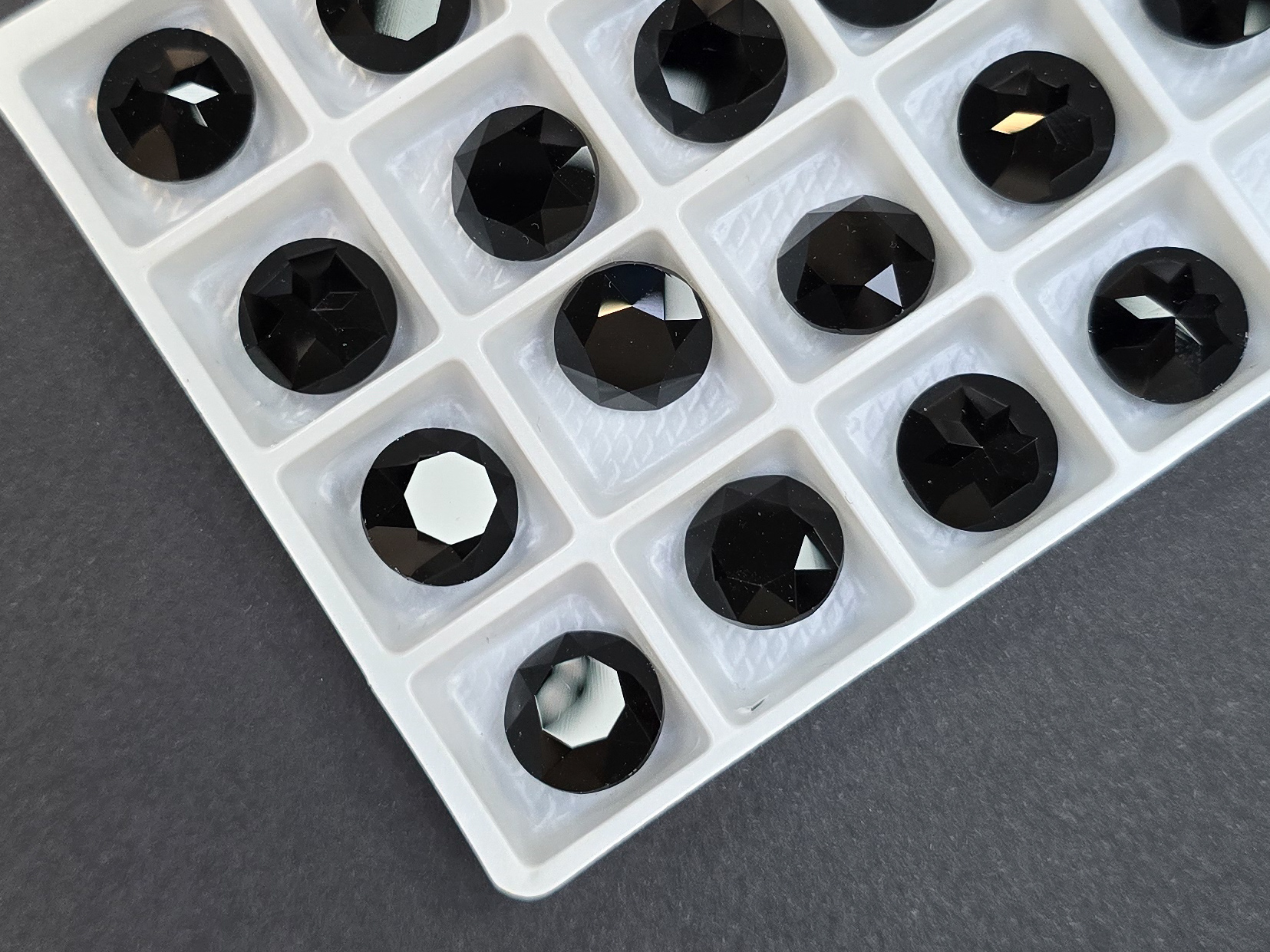 Кристал К9 скло, 14mm Колір Black