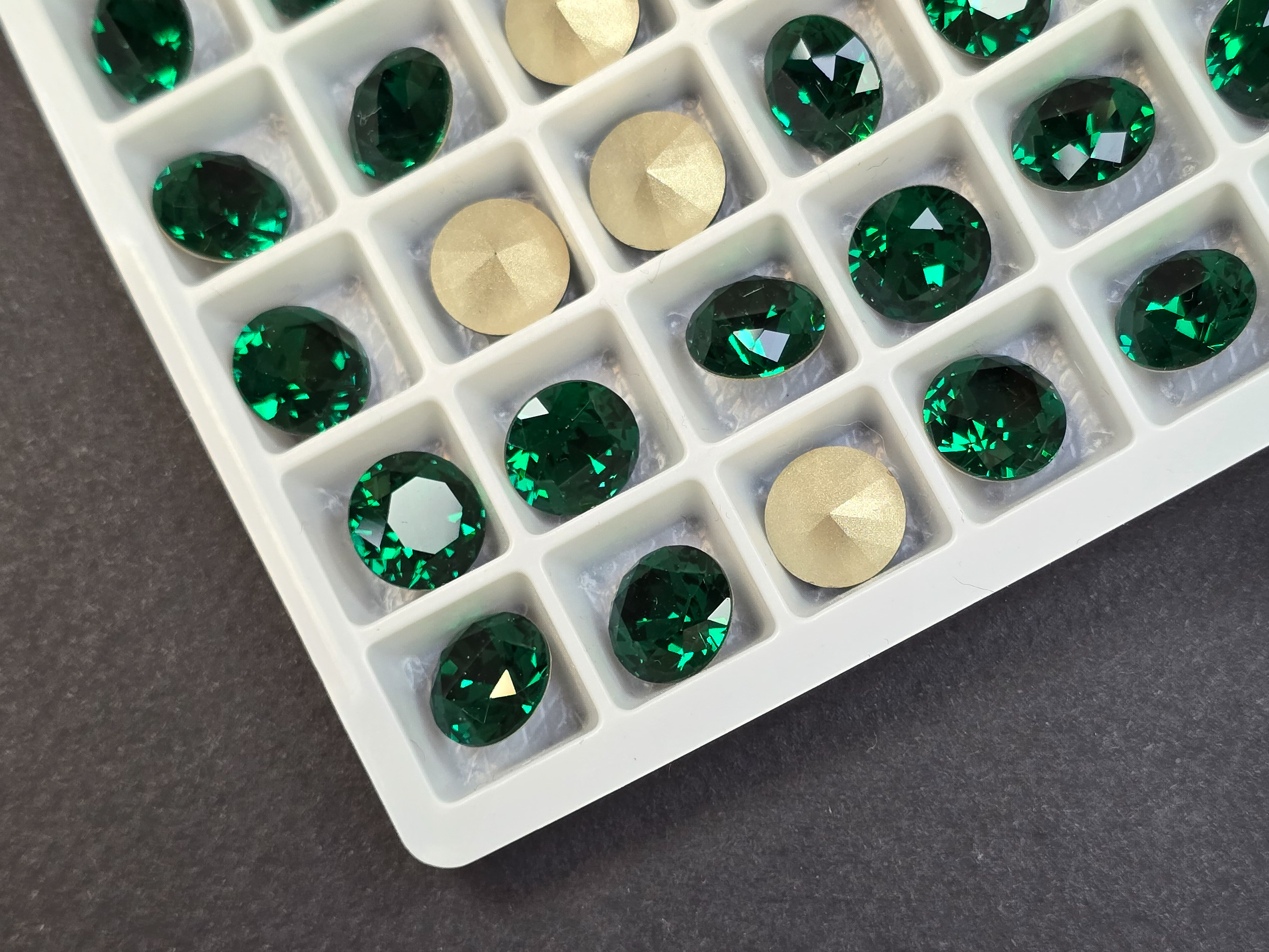 Кристал Скло 10мм К9 Колір Dark Emerald