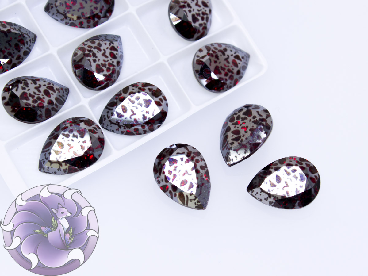 Кристали К9 Крапля 18х13мм колір Light Siam Black Patina