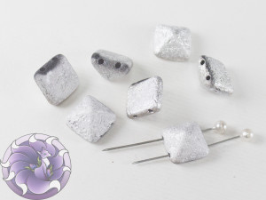 Pyramid beads 2-hole 12x12mm Crystal Etched Labrador Full