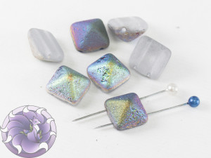Pyramid beads 2-hole 12x12mm Crystal Etched Vitrail