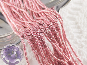 Бісер шарлотка 13/0 на нитці METALLIC PINK TERRA