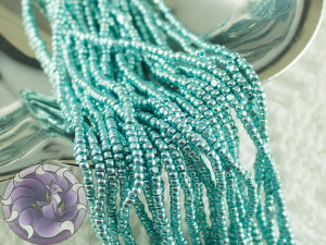 Бісер шарлотка 13/0 на нитці METALLIC MINT TERRA
