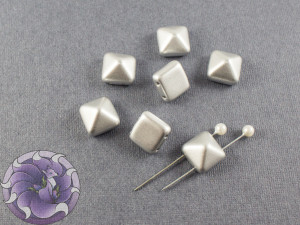 Pyramid beads 2-hole 6x6mm Aluminium Silver
