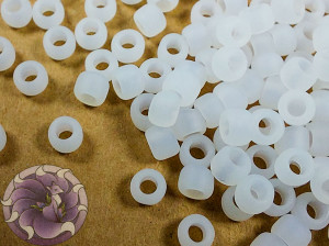Бісер 5г TOHO Round 8/0 Transparent-Rainbow Frosted Crystal TR-08-161F