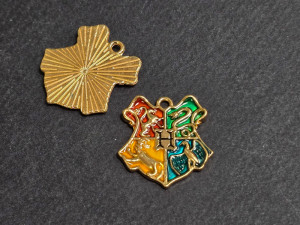 Підвіска для прикрас металева, Герб Гоґвортс, емаль, 21*24мм