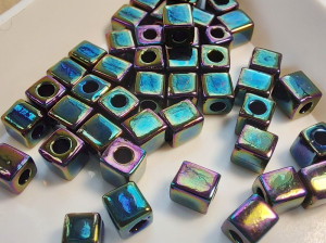 Бісер кубики 4мм 5г Miyuki Square Bead Колір MET FOREST GREEN IRIS