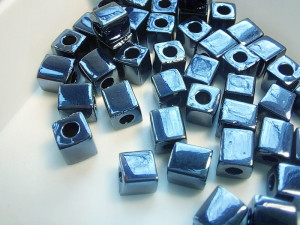 Бісер кубики 4мм 5г Miyuki Square Bead Колір METALLIC GUNMETAL