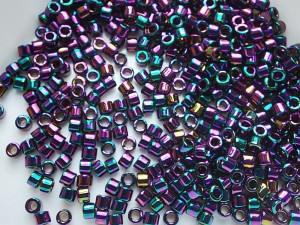 DB0004 Бісер 5г Miyuki Delica 11/0, Колір Purple Iris 