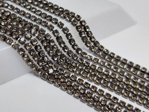 Стразовий ланцюг ss6 BN73/47 Оправа чорна, Колір Black Diamond 47
