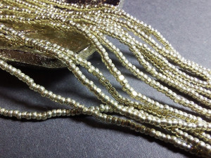 Бісер шарлотка Preciosa 13/0 на нитці Metalic Silver