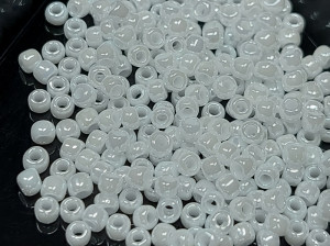 5г Бісер TOHO круглий 15/0 Opaque-Lustered White TR-15-121 