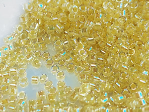 DB0053 Бісер 5 грамм Light Yellow Lined Crystal AB 11/0 Miyuki Delica Bead