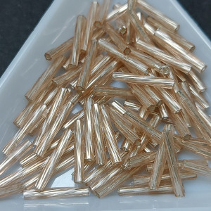Стеклярус кручений 12mm, срібна середина, колір Світло-бежевий, №39