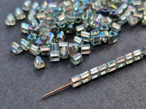 Бісер 5г TOHO Triangle 11/0 Transparent-Rainbow Gray TG-11-176B