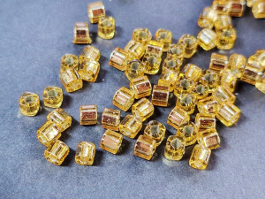 Бісер 5г TOHO Cube 3mm Silver Lined Lt Topaz TC-03-22