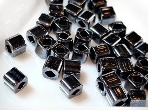 Бісер 5г TOHO Cube 4mm Metallic Hematite TC-04-81