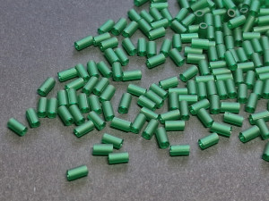 TOHO Стеклярус 5г - Bugle #1 (3mm) : Transparent-Frosted Green Em TB-01-939F