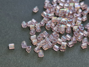 Бісер 5г TOHO Triangle 11/0 RainbowLt Amethyst TG-11-166