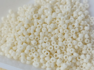 Бісер 5г 11-9491 круглий 11/0 Miyuki Колір IVORY PEARL CEYLON