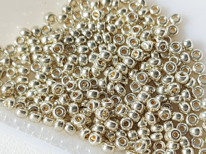 Бісер 5г 11-94201 круглий 11/0 Miyuki Колір DURACOAT GALVANIZED SILVER