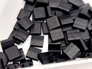 Бісер Miyuki Tila 5г колір 5MM MATTE BLACK