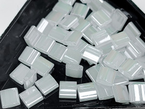 Бісер Miyuki Tila 5г колір 5MM WHITE PEARL