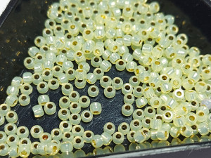 Бісер 5г TOHO Round 11/0 PermaFinish - Silver-Lined Milky Jonquil TR-11-PF2109 