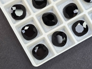 Кристал К9 квадрат кушон 12мм колір Black