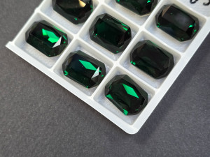 Кристал К9 форма прямокутник 18*13мм, колір Dark Emerald