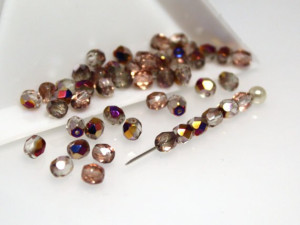 Fire polished 4mm CRYSTAL SLIPERIT