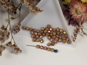 Fire polished 4mm Chalk White Lila Gold Luster
