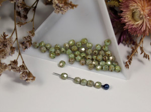 Fire polished 4mm Chalk White