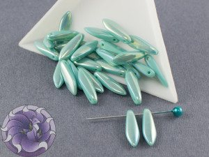 1-hole Glass Daggers 5x16mm Jade Full Light AB