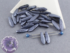 2-hole Glass Daggers 5x16mm Jet Etched Lagoon Full
