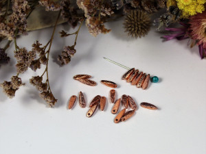 Glass Daggers 11x3mm Crystal Etched Capri Gold Full