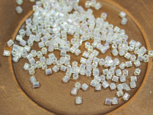 Бісер 5г TOHO- Hexagon 11/0 Transparent Rainbow Crystal