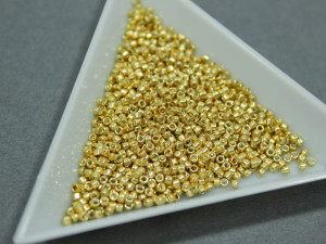 Бісер 5г TOHO- Treasure #1 (11/0) Galvanized Starlight TT-01-557
