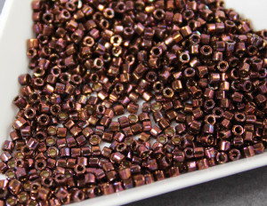 Бісер 5г Miyuki Nex Cut 11/0 Dark Raspberry