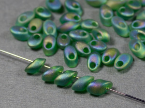 LMA-146FR Miyuki 4x7mm 5г Long Magatama Matte Transparent Green AB