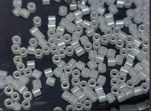 DBS0231 Бісер 1г Miyuki Delica 15/0, Колір Lined Crystal White